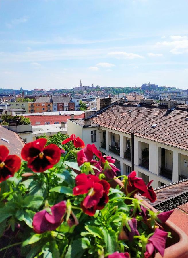 Margaret Apartment For 5 People With Panorama Terrace Boedapest Buitenkant foto