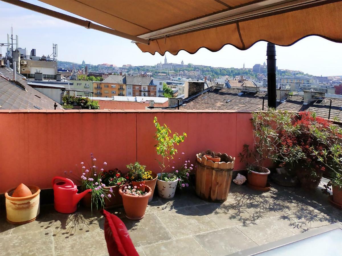 Margaret Apartment For 5 People With Panorama Terrace Boedapest Buitenkant foto